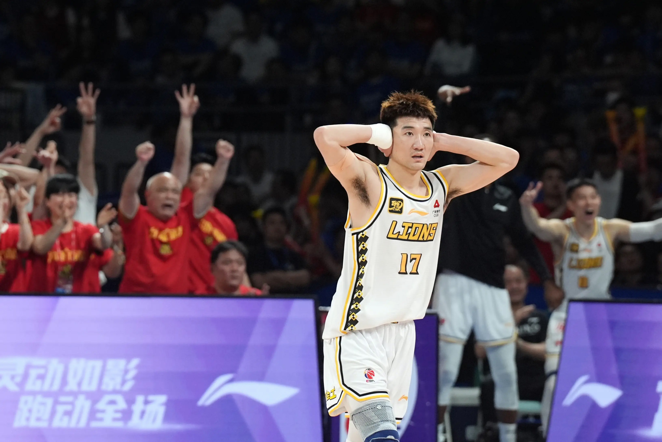 壹号娱乐app下载包含窗口期体能课后；里尔完成体检备战CBA常规赛；质疑声仍在；年轻球员得到机会的词条