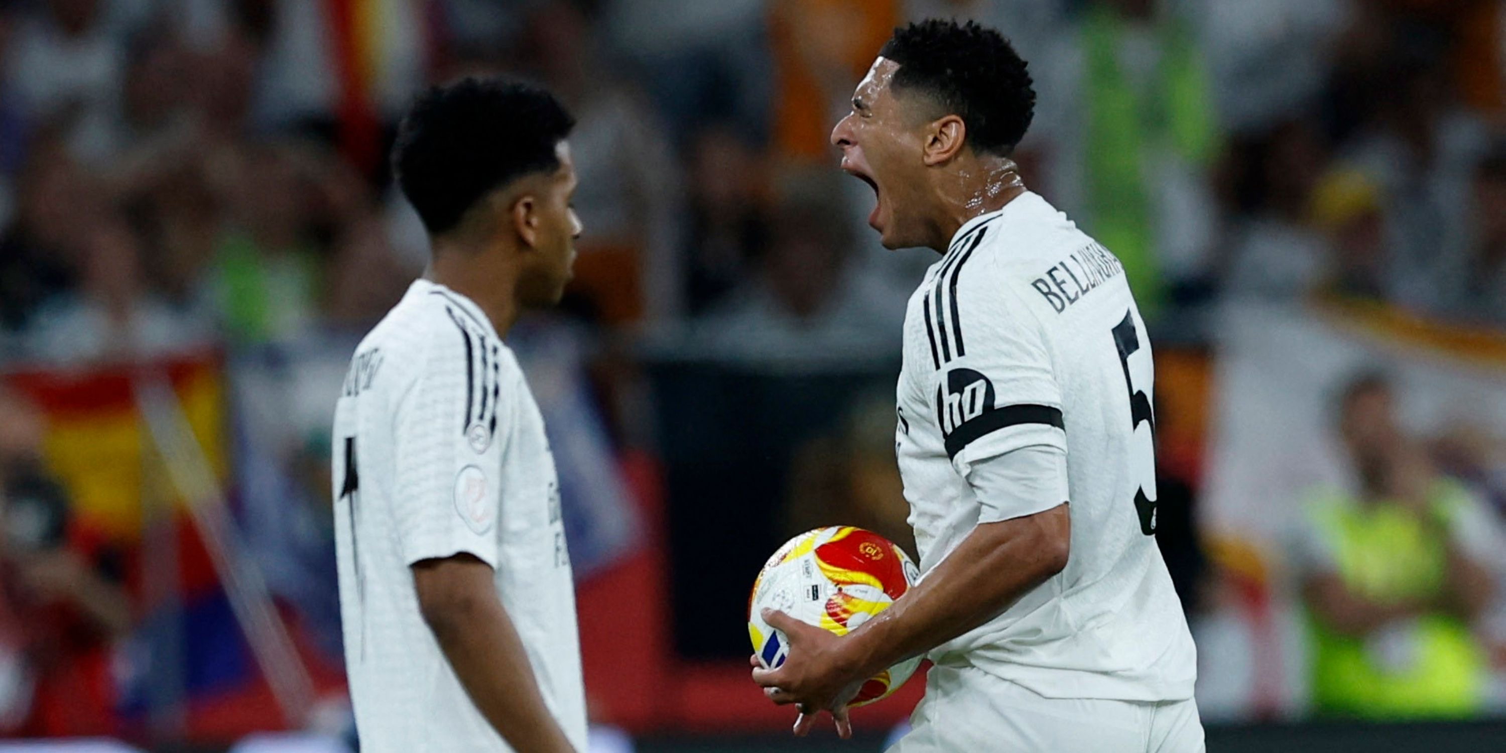 国王杯赛程吃紧,尤文图斯转会期调整名单,话题不断,更衣室氛围转暖(尤文图斯佛罗伦萨回放) 国王杯赛程吃紧,尤文图斯转会期调整名单,话题不断,更衣室氛围转暖(尤文图斯佛罗伦萨回放)