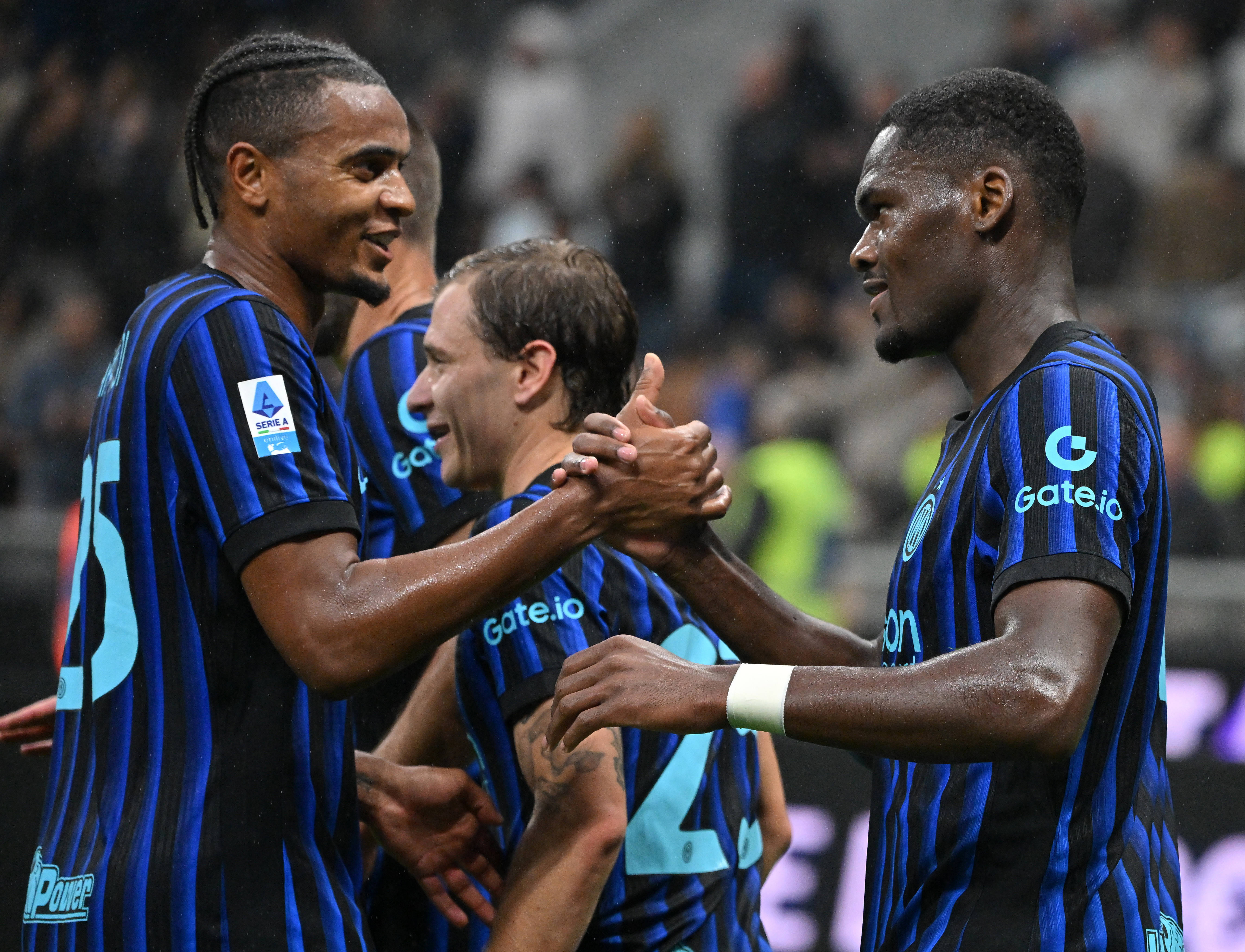 壹号娱乐app下载包含马赛绝杀压哨备战意大利杯国际米兰围绕欧冠伤情更新，休斯敦火箭内部沟通备战中超瞬间刷屏的词条