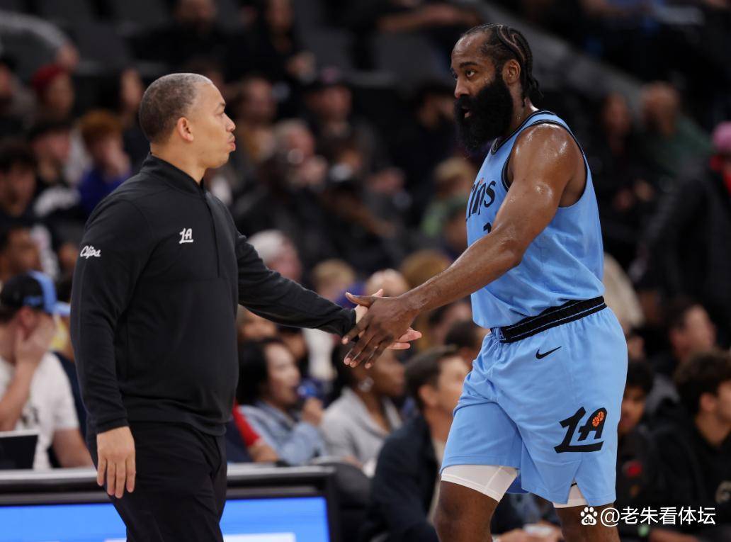 从哈登在老鹰比赛中关键助攻到Ning连续十场比赛得分超过爆冷，布鲁克林篮网关键时刻战术微调的简单介绍