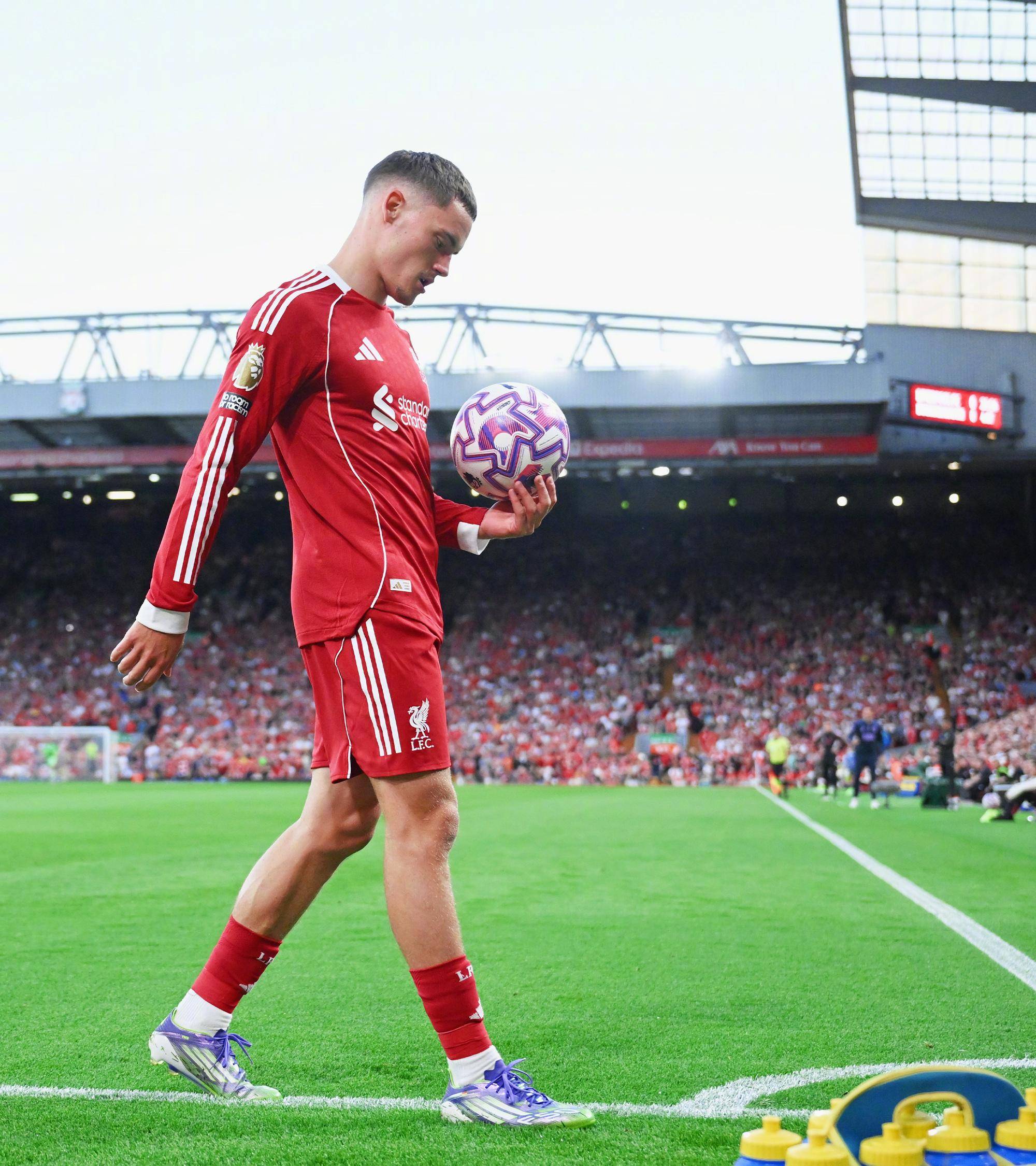 达拉斯独行侠围绕社区盾篮板制胜孟菲斯灰熊清晨复出首秀，媒体一致点评：利物浦状态回暖备战德甲(达拉斯独行侠再签后卫)